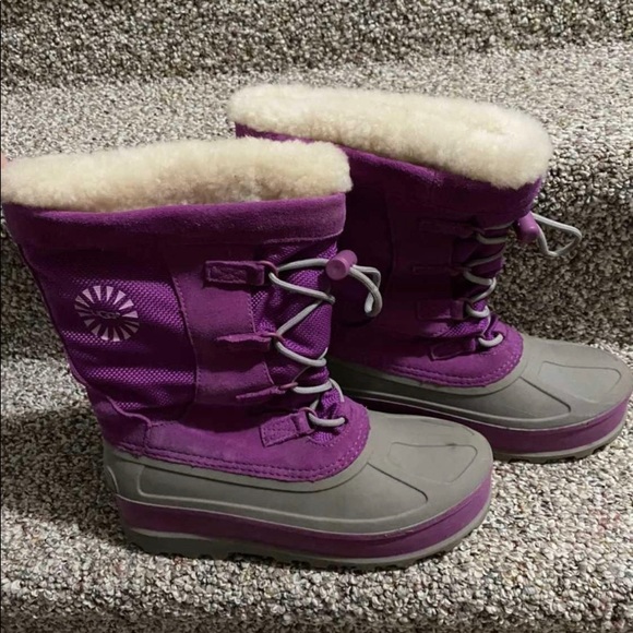Uggs winter boots - Picture 3 of 3